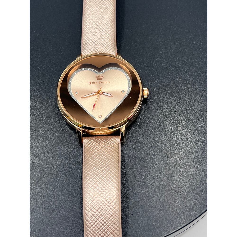 Juicy Couture Black Label
JC/1234RGPK Heart Diamond metallic rose gold Watch‎
